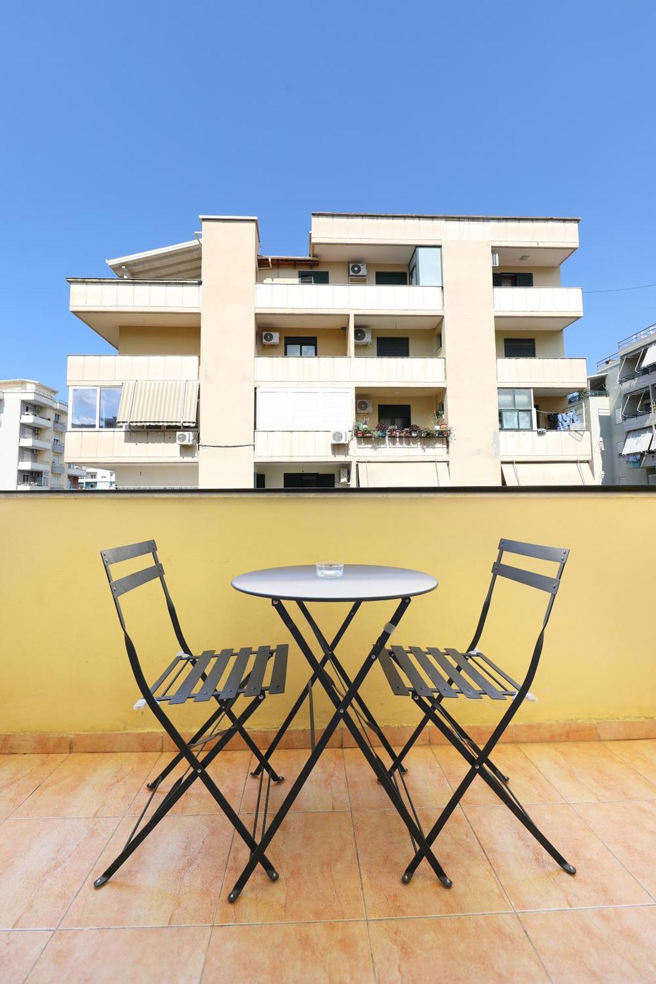Sunny Side Apartments Vlorë 외부 사진